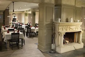 Alexander Palace Hotel