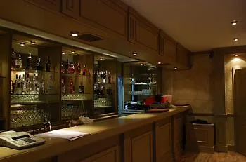Alexander Palace Hotel 3*