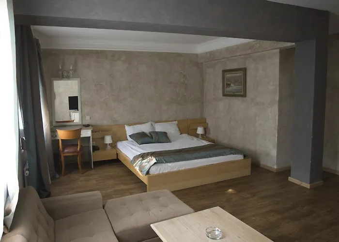 Alexander Palace Hotel