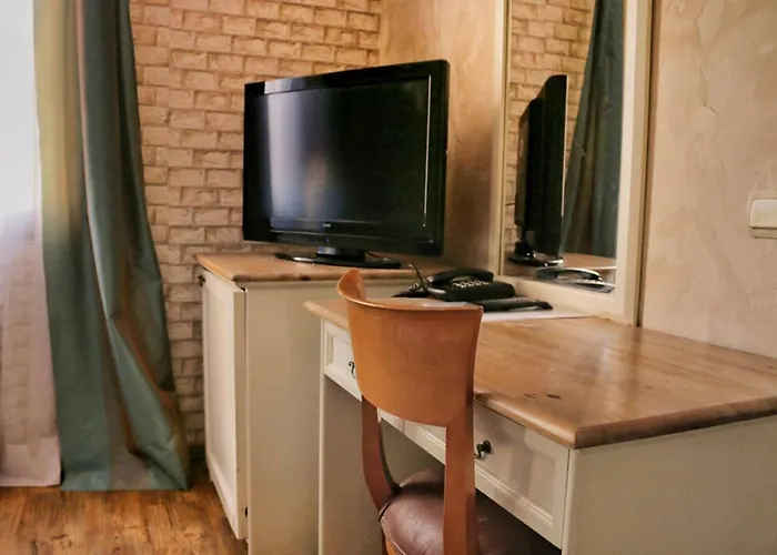 Hotel Alexander Palace