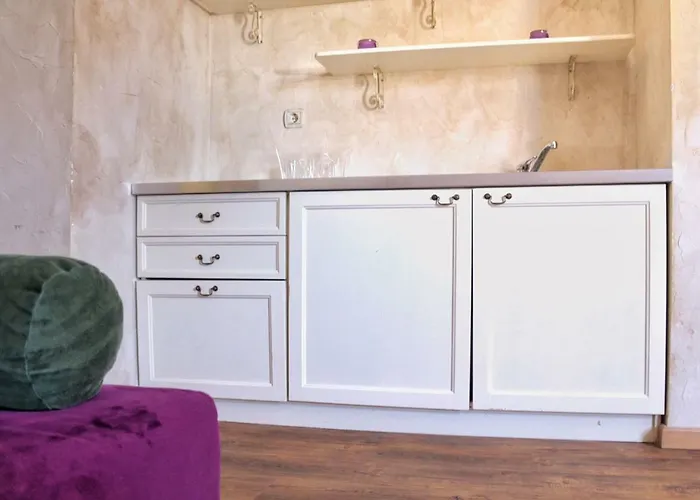 Alexander Palace 호텔